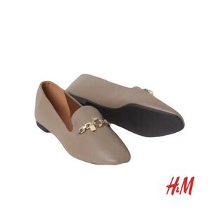 “NEW” H&M TAUPE BUCKLE LOAFERS